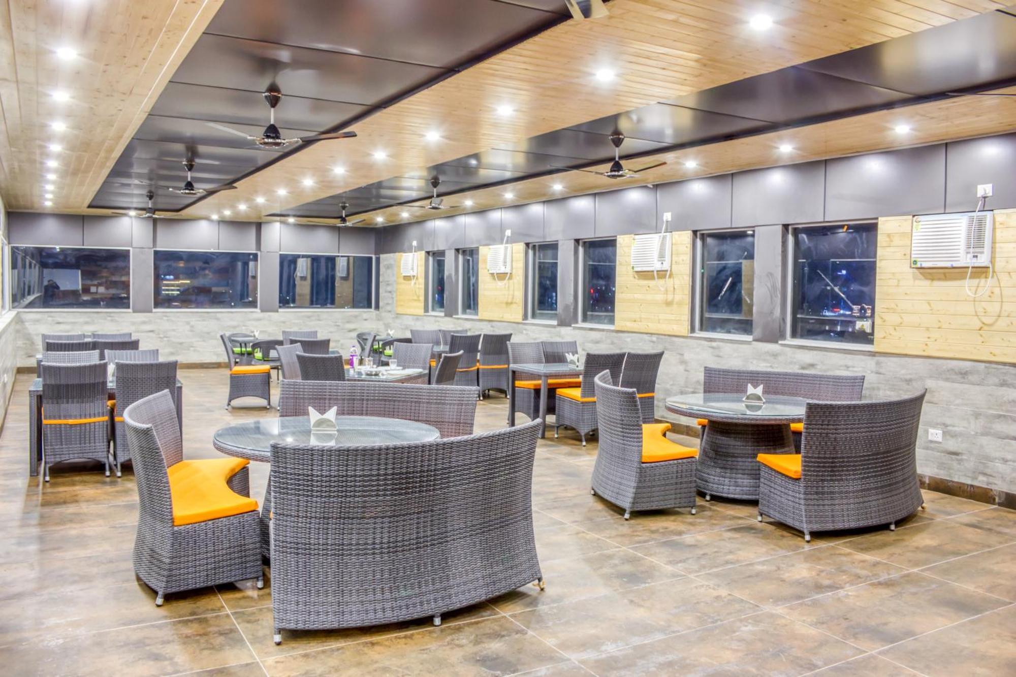 Zip By Spree Hotels Grand Legacy Prime Dehradun Luaran gambar